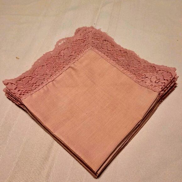Vintage 1980s Mauve Pink Percale Lace Edge Table Cloth 6 Matching Napkin Set - Picture 5 of 9